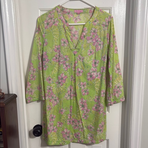 Lilly Pulitzer Tops - Lilly Pulitzer Green Floral Tunic - XS